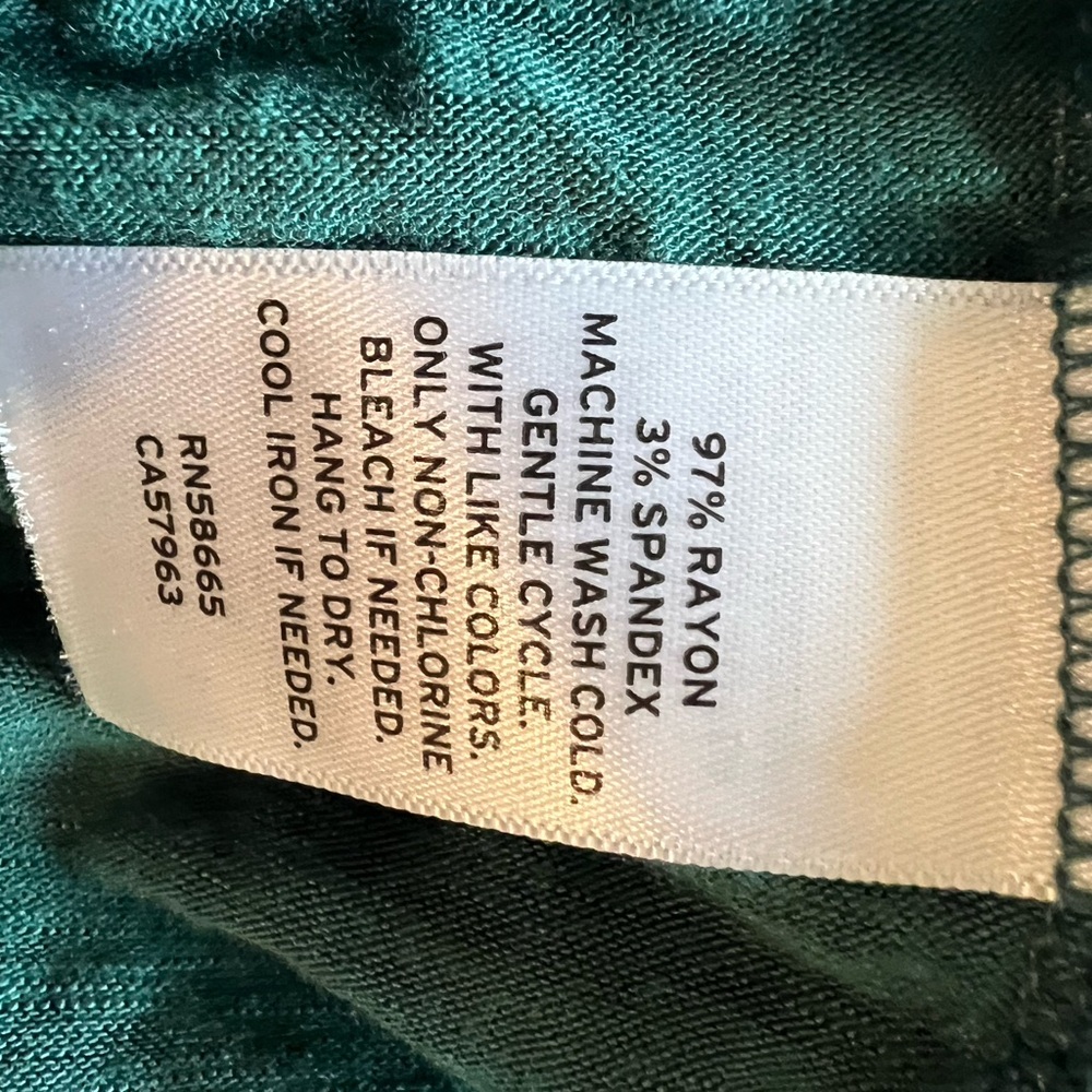 Halogen tank top size M NWT - Picture 3 of 3